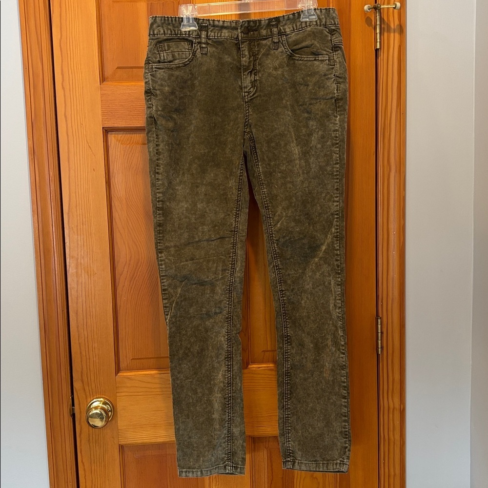 Free People Skinny Corduroy Jeans in Black Olive Distressed Acid Wash Size 31 - Picture 2 of 5